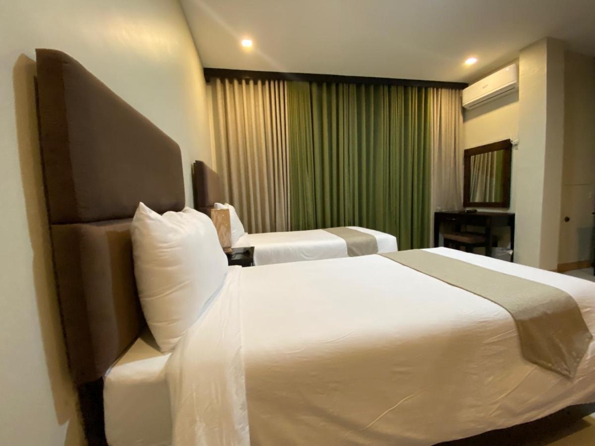 Eight Breeze Hotel Baclayon Exterior photo